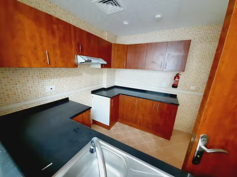 Excellent 2 BHK | Well-kept | Olympic Park 2-pic_6